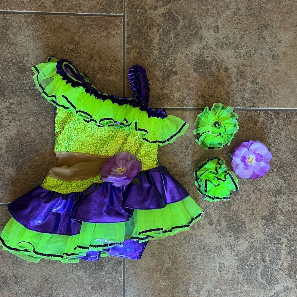 Awish Come True Dance Costume. Girls medium